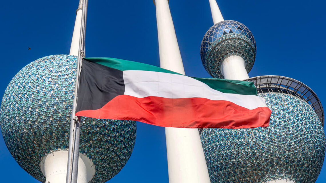 بينهم متهمون بتمويل “حزب الله”.. الكويت تسقط جنسيتها عن 38 مدانا بدعم الإرهاب