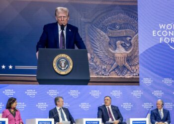 الولايات المتحدة.. ترامب يكشف عن طلب من السعودية سينهي الأزمة الأوكرانية فوراً