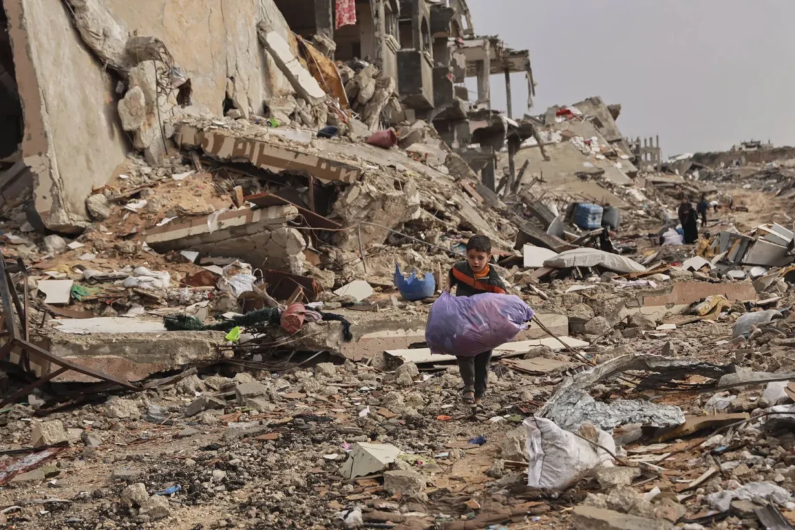 الرئاسة الفلسطينية تدين أي مشروع لـ “تهجير” سكان قطاع غزة