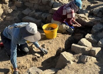 سلطنة عمان: اكتشاف قبور تعود للفترة من3200 إلى 2700 قبل الميلاد