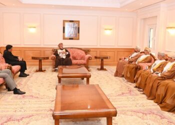 السيد أسعد بن طارق يستقبل وزير التجارة والصناعة بجمهورية الهند