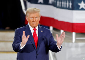 ترامب يعلن عن خطة لتهجير الفلسطينيين إلى مصر والأردن