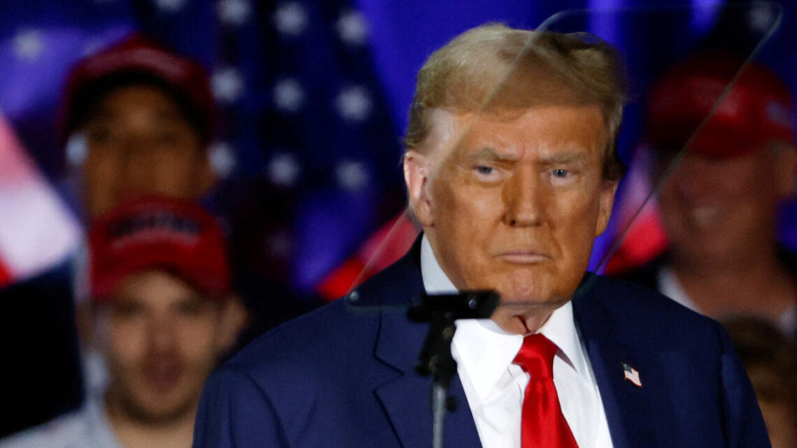 ترامب يهدد بـ “فتح أبواب الجحيم” إذا لم يُفرج عن الرهائن الإسرائيليين قبل تنصيبه