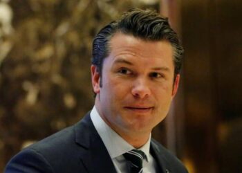 وزير الدفاع الأمريكي: اتصال "ترامب" بـ "بوتين" ليس تنازلا