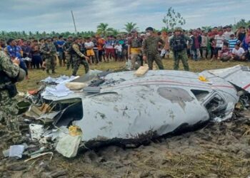 الجيش الأمريكي: مقتل عسكري و3 متعاقدي دفاع إثر تحطم طائرة في مهمة بالفلبين