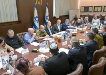 وسائل إعلام إسرائيلية: الاجتماع الأمني لنتنياهو يوصي بالاستمرار في اتفاق غزة