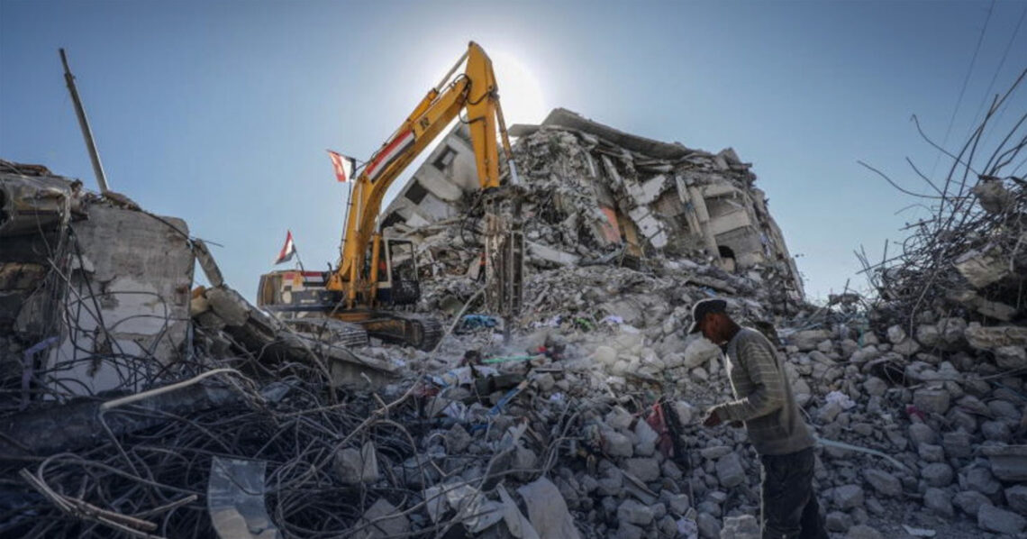 الكشف عن تفاصيل “الخطة المصرية” لإعمار غزة.. هل ستنجح في مواجهة “خطة ترامب”؟