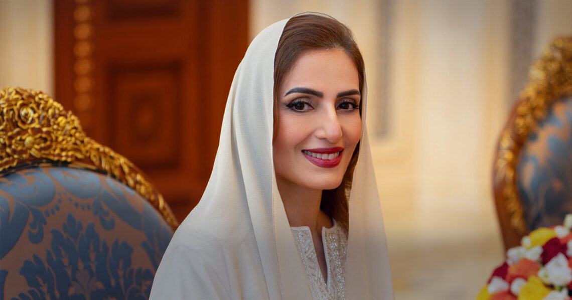 بالصور.. السيدة الجليلة تستقبل الفنانة اللبنانية ماجدة الرومي