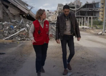 من هو الأسير هشام السيد؟ ولماذا سلمته حماس دون مراسم؟