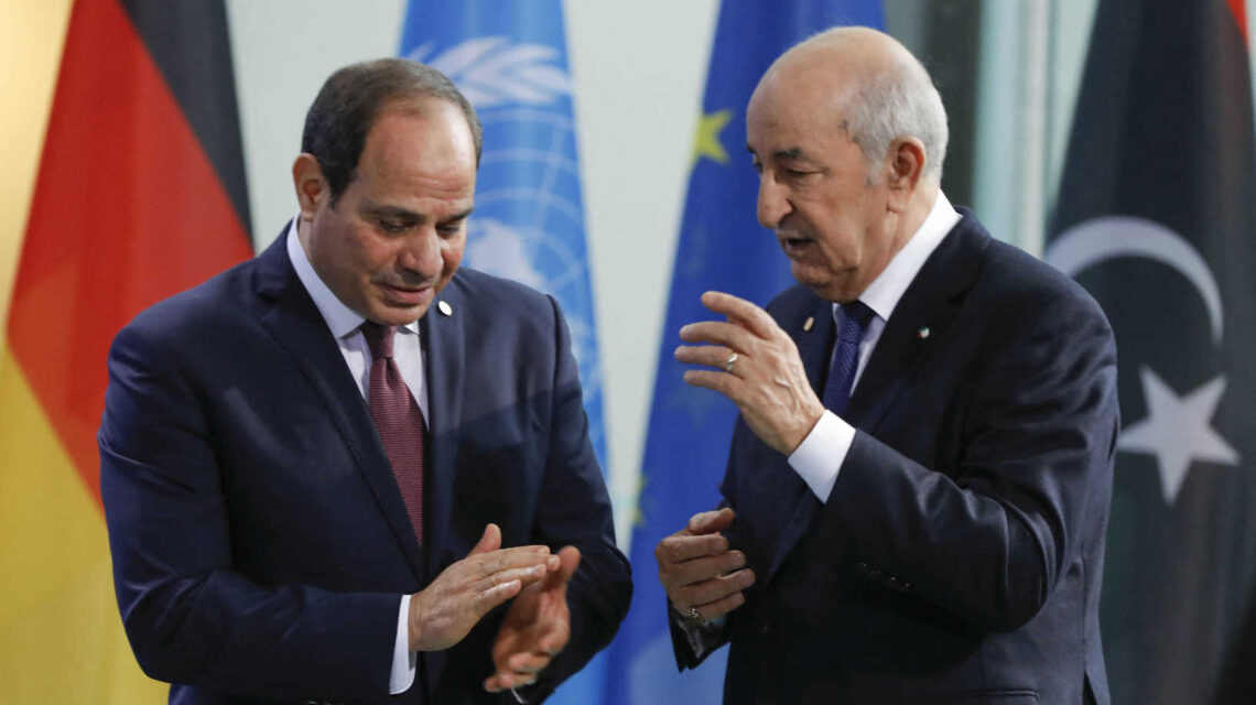 لماذا قرر الرئيس الجزائري عدم المشاركة في القمة العربية بشأن غزة؟