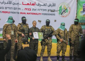 “حماس” تحذر من محاولات نتنياهو الانقلاب على اتفاق وقف إطلاق النار في غزة