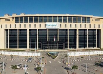 المنطقة الاقتصادية الخاصة بالدقم ترد على متحدث “ليس مستثمرًا في عُمان”