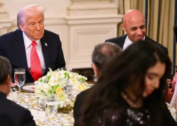 خلال مأدبة إفطار أقيمت في البيت الأبيض بمناسبة شهر رمضان.. ترامب يشكر المسلمين!