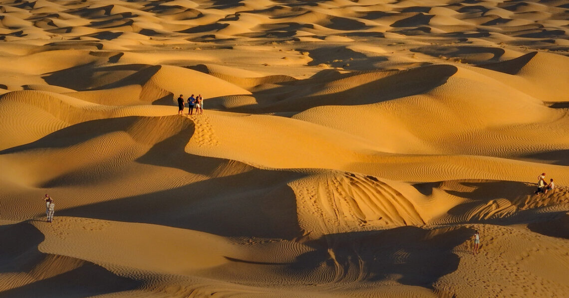 لماذا تعد ظفار وجهة مفضلة للسياح الأوروبيين في موسم الشتاء؟