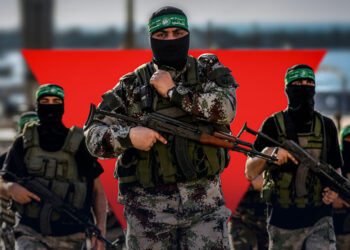 إسرائيل تُقر بمقتل ضابط وإصابة آخرين بعد كمين محكم في غزة.. وكتائب القسام تكشف التفاصيل