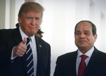 “استعدادات عسكرية”.. ترامب يبحث مع السيسي الحلول الممكنة للأوضاع في غزة واليمن