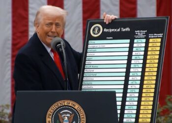 ترامب يعلن تعليق الرسوم الجمركية لمدة 90 يوما لأكثر من 75 دولة لم ترد بـ "رسوم انتقامية" على أمريكا