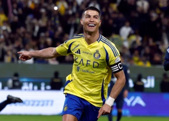 حقيقة مفاوضات عملاق إيطاليا مع رونالدو “قبل الاتفاق على التجديد” .. والنصر سيضم واحدًا من هذا الثلاثي!