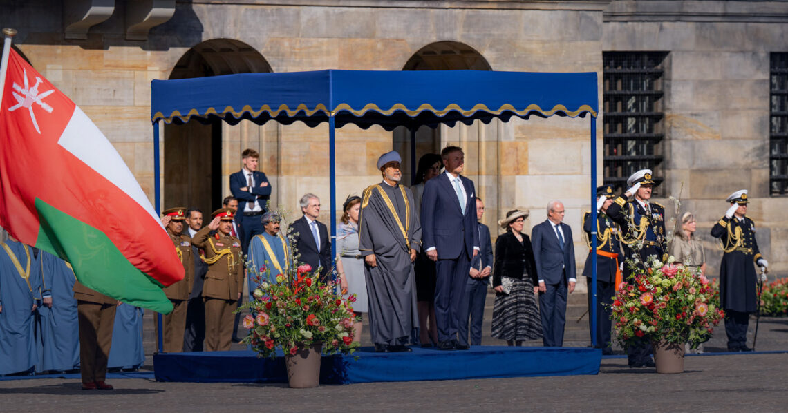 عمان وهولندا تطلقان شراكة استراتيجية جديدة لتعزيز التعاون في الطاقة واللوجستيات