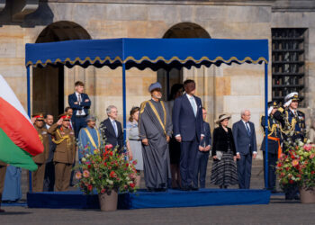 عمان وهولندا تطلقان شراكة استراتيجية جديدة لتعزيز التعاون في الطاقة واللوجستيات