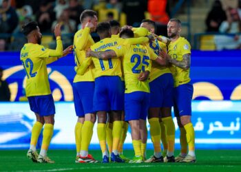 فيديو : هدية الفوز على الهلال؟ .. مفاجأة سعيدة من لاعبي النصر لجماهيره قبل الديربي