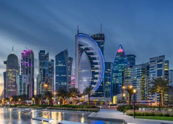 قطر تستضيف 19 عائلة روسية وأوكرانية في إطار برنامج يقدم الرعاية الصحية والدعم النفسي