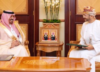 وزير الخارجية يتسلّم رسالة خطية من نظيره السعودي