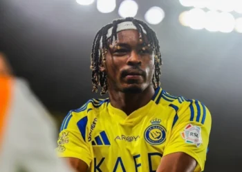 تعهد بملاحقتهم قانونيًا .. محمد سيماكان ينفي الإساءة للنصر وسلطان الغنام في مقابلة صحفية