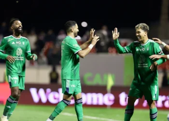 صدق أو لا تصدق .. اقتراح برحيل فيرمينو ورياض محرز عن الأهلي رغم الإنجاز الآسيوي!