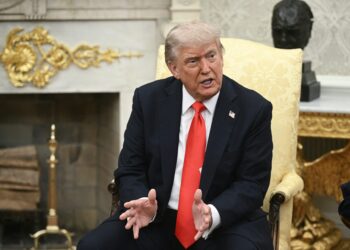 "نتعامل معها عن قرب والأمور لديهم تحت السيطرة".. ترامب يكشف سبب عدم إدراج "مصر" ضمن القائمة الجديدة لحظر السفر