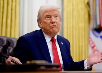 "يجب أن يكونوا على ما يرام".. ترامب: لا أريد تغيير النظام في إيران!