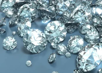 شركة عمانية تستحوذ على حصة 41% من شركة أنغولية للتنقيب عن الألماس