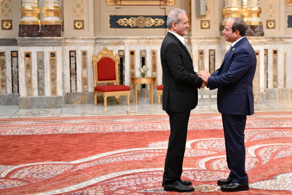 رئيسا مصر وإيران يؤكدان على تجنب التصعيد بالمنطقة