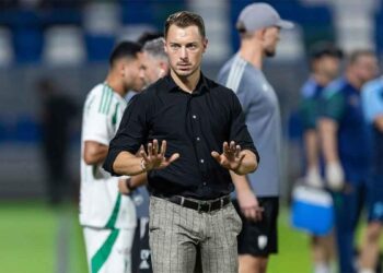 “وعدوا يايسله بضم لاعب دورتموند” .. كواليس جديدة من الأهلي والمدير يرفض “مهمة اللاعبين السعوديين”!