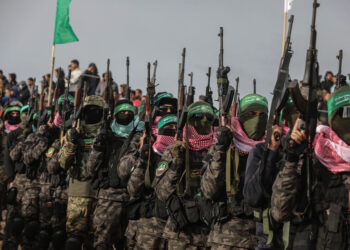 قيادي في “حماس” يكشف عن نقطتين شائكتين متبقيتين في المفاوضات بشأن غزة