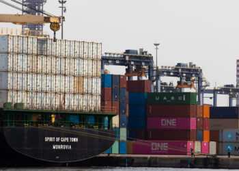 ارتفاعُ الصادرات غير النفطية لسلطنة عُمان بنسبة 9 بالمائة