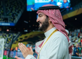 “صمته كان مدويًا واختصر النقص بنجم واحد” .. الفوز على السيتي يُنقذ رئيس الهلال ويُحوله إلى بطل!