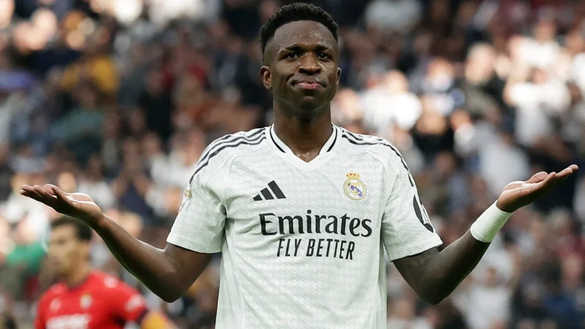 فتحت الباب للسعوديين .. خطوة مفاجئة من فينيسيوس تجاه مفاوضات تجديد عقده مع ريال مدريد