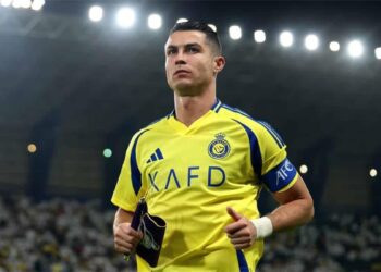 “أرى رونالدو مديرًا فنيًا للسعودية” .. مدرب نجم النصر السابق ينصحه بطريق سير أليكس فيرجسون!