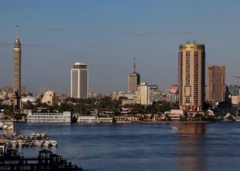 القاهرة تحذر من المشاركة في "جريمة تهجير الفلسطينيين"