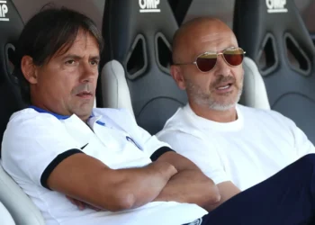 “تفاوضوا مع هذا البرتغالي!” .. بييرو أوسيليو يحسم موقفه من إغراءات الهلال للرحيل عن إنتر