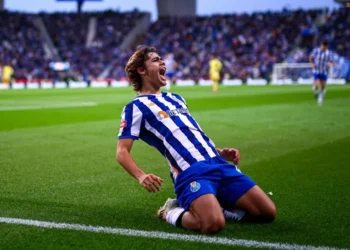 رافضًا استخدام الشرط الجزائي .. الاتحاد يتفاوض مع بورتو مباشرة لضم “جوهرة البرتغال”