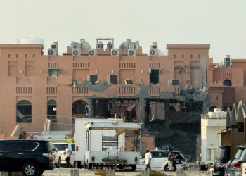 سلطنة عُمان تُعرب عن تضامنها مع دولة قطر