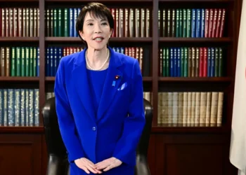 “المرأة الحديدية” تاكاشي.. من هي أول امرأة تقود اليابان؟