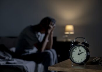 دراسة حديثة: "اضطرابات النوم" تسبب أضرار تتجاوز "الإرهاق الجسدي" لتعجل من "شيخوخة الدماغ"