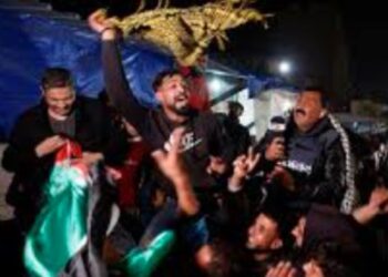 فلسطين.. احتفالات في قطاع غزة بعد موافقة حركة حماس على خطة ترامب لوقف الحرب